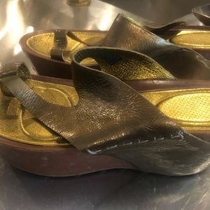 Tsubo Platform Sandals-Bronze Metallic-Size 9.5